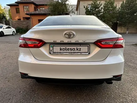 Toyota Camry 2018 года за 12 500 000 тг. в Астана – фото 11