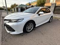 Toyota Camry 2018 года за 12 500 000 тг. в Астана