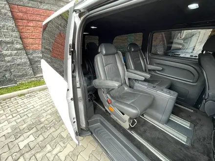 Mercedes-Benz V 250 2015 года за 19 955 555 тг. в Алматы – фото 25