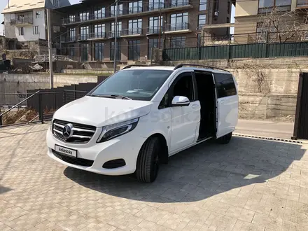 Mercedes-Benz V 250 2015 года за 19 955 555 тг. в Алматы – фото 28