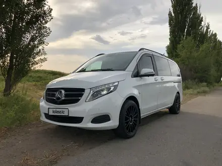 Mercedes-Benz V 250 2015 года за 19 955 555 тг. в Алматы – фото 32