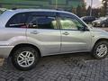 Toyota RAV4 2001 года за 3 900 000 тг. в Алматы – фото 14