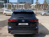 Toyota Highlander 2023 года за 21 700 000 тг. в Астана – фото 5