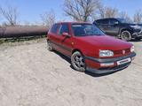 Volkswagen Golf 1993 года за 1 700 000 тг. в Актобе – фото 2