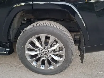 Toyota Land Cruiser 2024 года за 61 000 000 тг. в Астана – фото 6