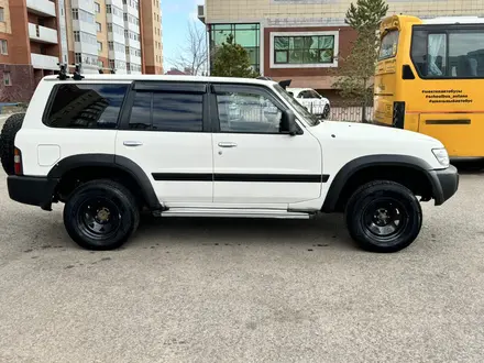 Nissan Patrol 2001 года за 9 500 000 тг. в Астана – фото 4