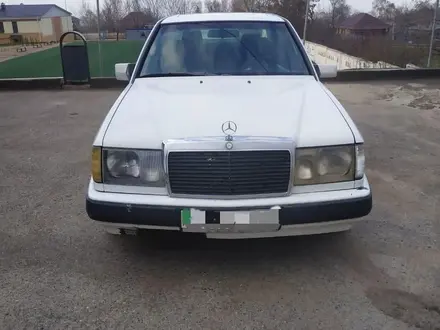 Mercedes-Benz E 260 1987 года за 600 000 тг. в Алматы – фото 2