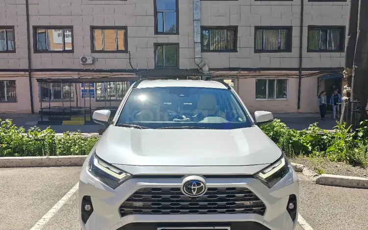 Toyota RAV4 2023 годаүшін20 000 000 тг. в Караганда