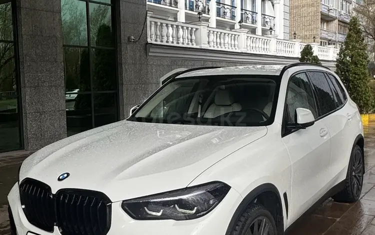 BMW X5 2019 года за 30 000 000 тг. в Усть-Каменогорск