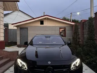 Mercedes-Benz E 63 AMG