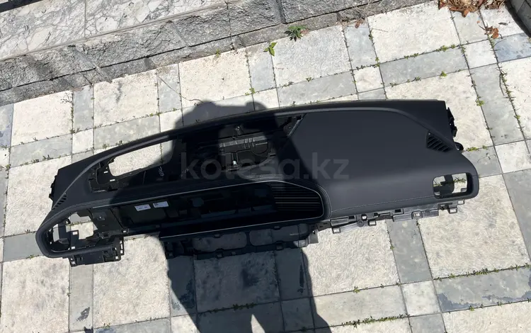 Панель торпедо Mercedes W167 GLE GLSүшін10 000 тг. в Алматы