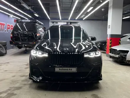 BMW X7 2021 года за 55 000 000 тг. в Астана – фото 3