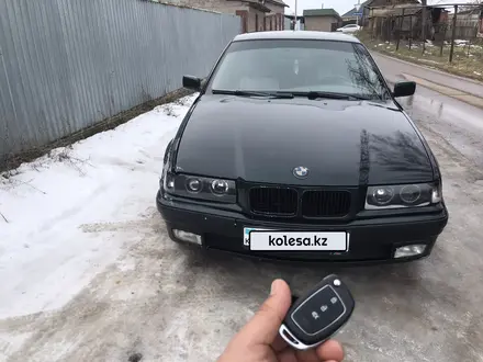 BMW 318 1993 года за 1 100 000 тг. в Мерке