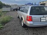 Volkswagen Passat 2001 года за 3 500 000 тг. в Семей – фото 5