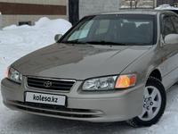 Toyota Camry 2000 годаүшін3 300 000 тг. в Караганда