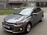 Chevrolet Onix 2023 года за 5 250 000 тг. в Семей – фото 4