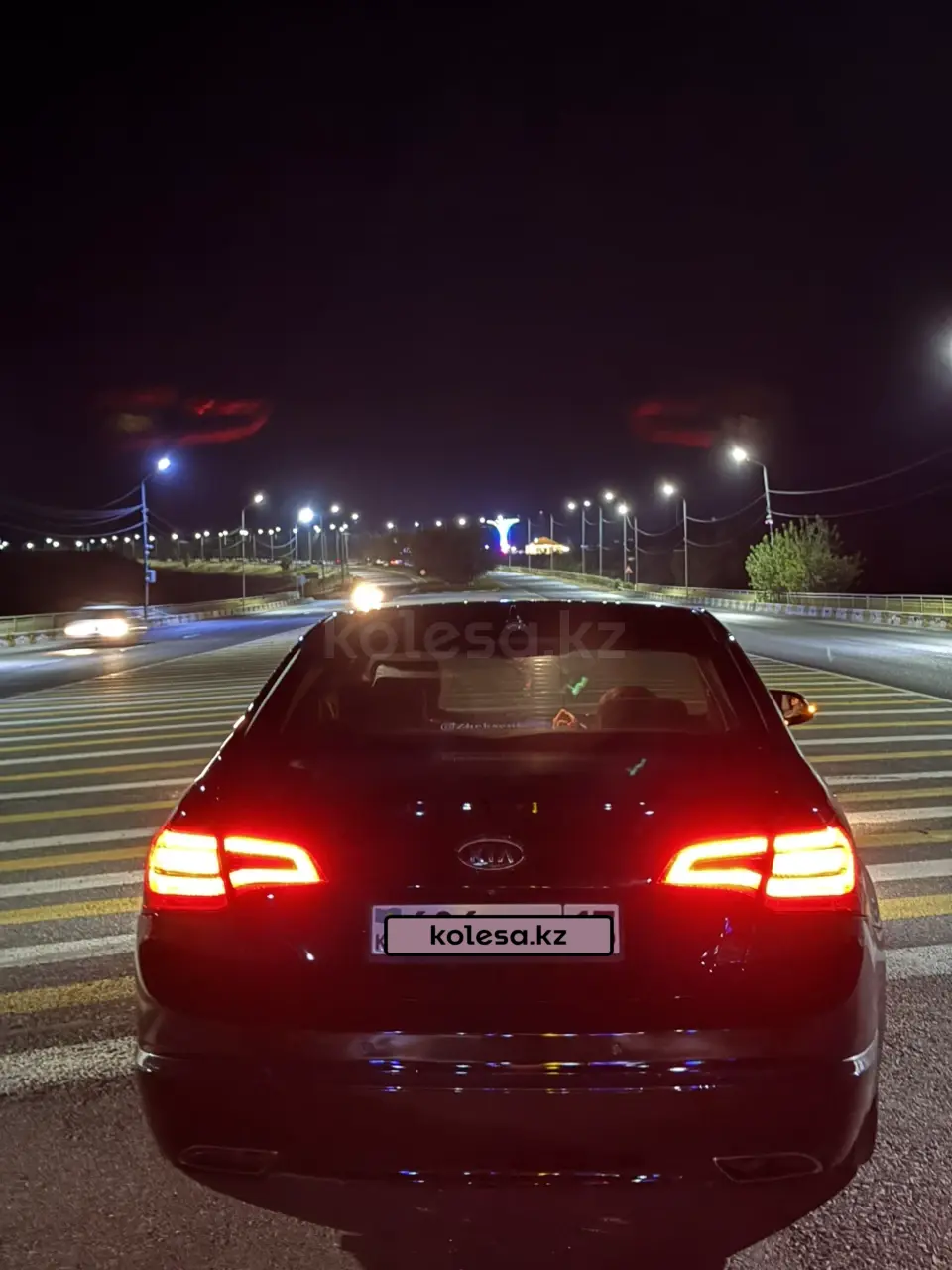Kia Cadenza, 2011