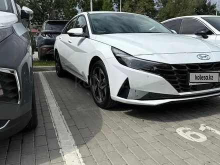 Hyundai Elantra 2022 года за 10 500 000 тг. в Алматы – фото 12