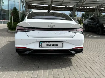 Hyundai Elantra 2022 года за 10 500 000 тг. в Алматы – фото 9
