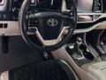 Toyota Highlander 2015 года за 11 500 000 тг. в Уральск – фото 8