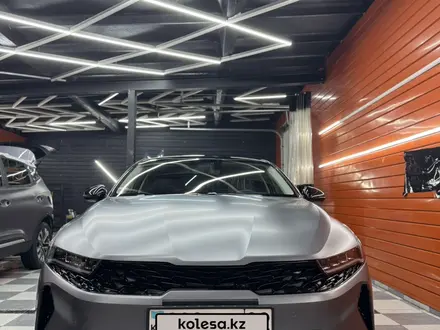 Kia K5 2025 года за 13 800 000 тг. в Астана – фото 4