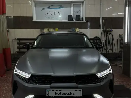 Kia K5 2025 года за 13 800 000 тг. в Астана