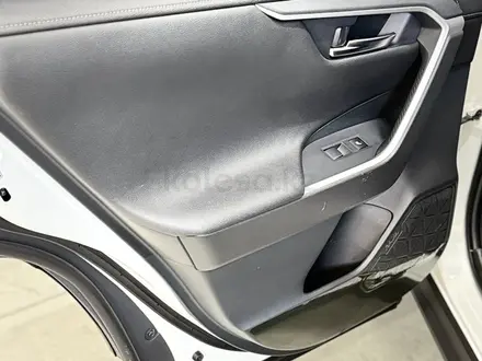 Toyota RAV4 2020 года за 13 900 000 тг. в Караганда – фото 17