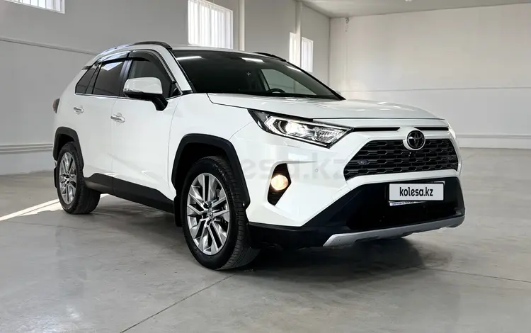 Toyota RAV4 2020 годаүшін13 900 000 тг. в Караганда