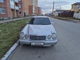 Mercedes-Benz E 200 1998 года за 2 200 000 тг. в Костанай