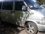 Volkswagen Multivan 2000 годаүшін5 700 000 тг. в Караганда – фото 2