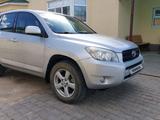 Toyota RAV4 2006 годаүшін7 300 000 тг. в Актобе – фото 3