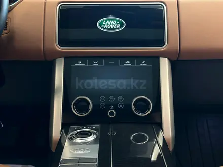 Land Rover Range Rover 2018 года за 51 500 000 тг. в Алматы – фото 12