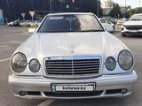 Mercedes-Benz E 320 1998 года за 4 000 000 тг. в Шымкент – фото 2