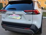 Toyota RAV4 2021 года за 15 000 000 тг. в Костанай – фото 2