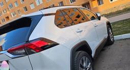 Toyota RAV4 2021 года за 15 000 000 тг. в Костанай
