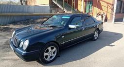 Mercedes-Benz E 280 1996 года за 2 800 000 тг. в Алматы