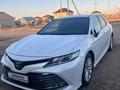 Toyota Camry 2018 года за 15 300 000 тг. в Астана