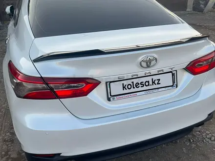 Toyota Camry 2018 года за 15 300 000 тг. в Астана – фото 3