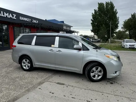 Toyota Sienna 2011 года за 9 200 000 тг. в Уральск – фото 4