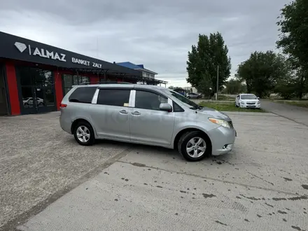 Toyota Sienna 2011 года за 9 200 000 тг. в Уральск