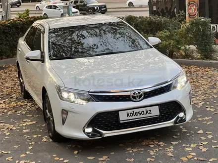 Toyota Camry 2018 года за 14 700 000 тг. в Алматы – фото 4