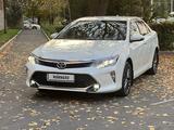 Toyota Camry 2018 годаүшін14 700 000 тг. в Алматы – фото 2