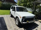 ВАЗ (Lada) Lada 2121 2012 года за 1 900 000 тг. в Алматы – фото 4