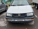 Volkswagen Vento 1992 года за 800 000 тг. в Караганда