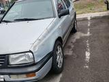 Volkswagen Vento 1992 года за 800 000 тг. в Караганда – фото 2
