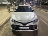 Toyota Camry 2019 года за 14 500 000 тг. в Шымкент – фото 4