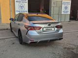 Toyota Camry 2020 года за 12 500 000 тг. в Актау – фото 2