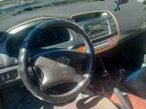 Toyota Camry 2003 года за 4 500 000 тг. в Урджар – фото 2