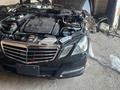 Фары передние mercedes w212 за 300 000 тг. в Алматы