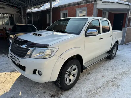 Toyota Hilux 2014 года за 9 900 000 тг. в Алматы – фото 4